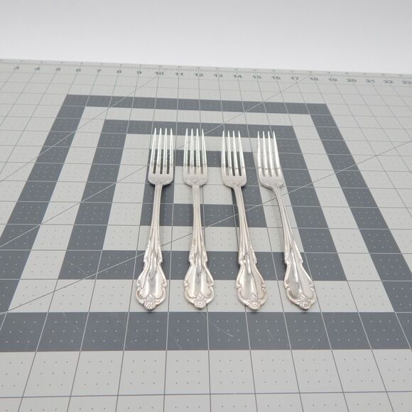 International Silverplate Waverly Dinner Place Forks 7-1/4 Inch Set of 4 - Picture 8 of 15